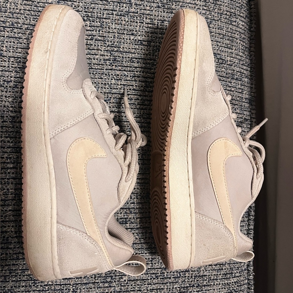 Nike court borough sneakers